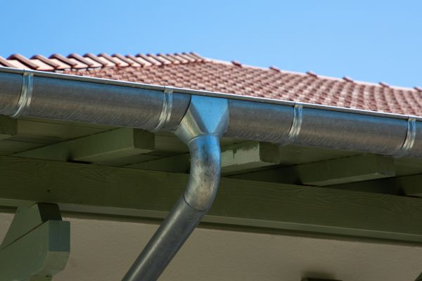 Eavestrough Repair in Davis