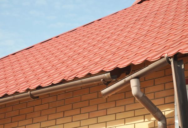 Loose Gutter Repair in Davis