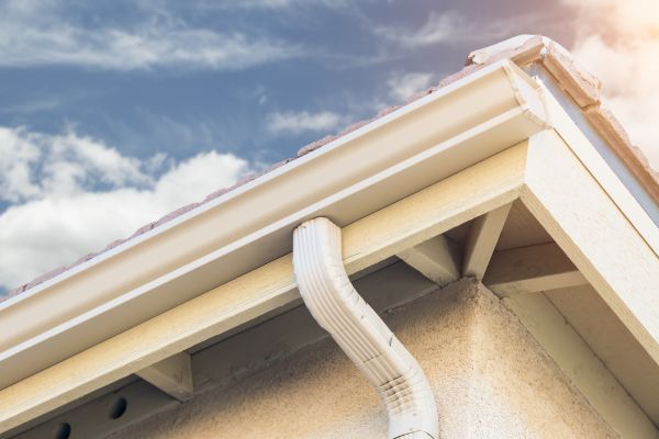 Seamless Gutter Replacement in Davis